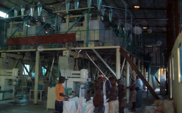 <a href=http://m.bjzgmy.com/product/6/ target=_blank class=infotextkey>玉米深加工機械</a>